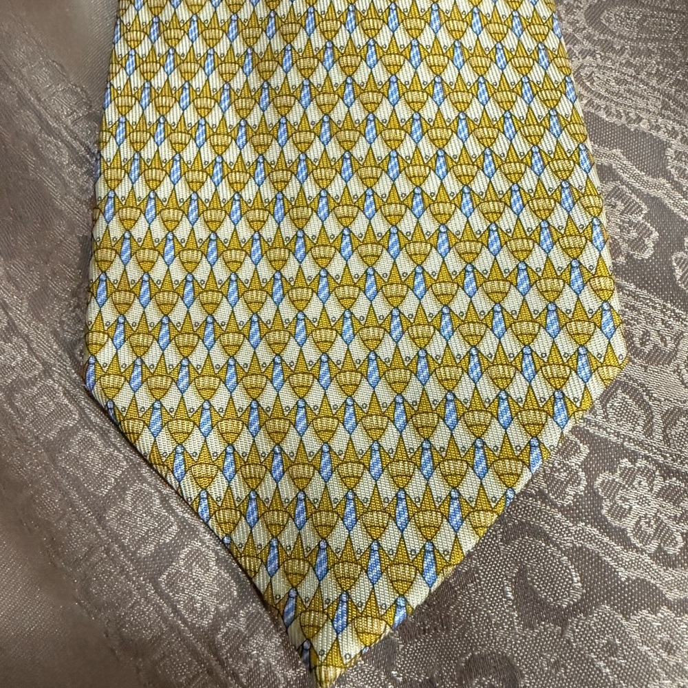 Salvatore Ferragamo Mens Yellow Silk Tie - Picture 2 of 6